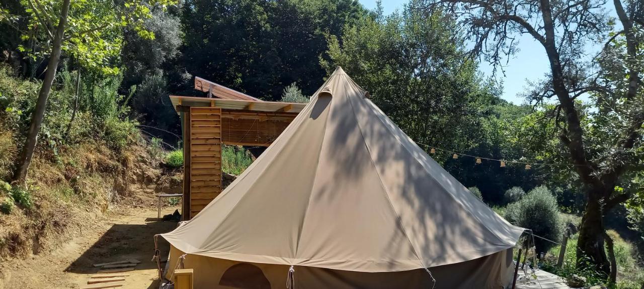 Bell-Tenten Quinta Pomar Do Pontido Cabeceiras de Basto ภายนอก รูปภาพ